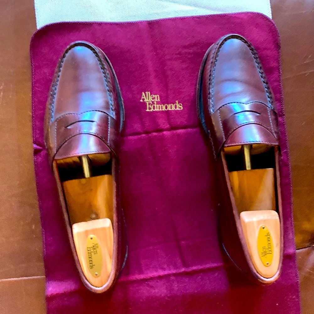 Allen Edmunds Paxton Penny Loafer. Size 9D. Cordavan.